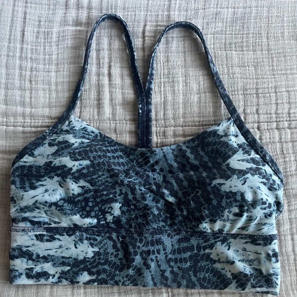 Lululemon sports bra NO FLAWS